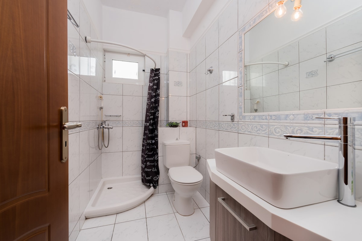 panos taverna restaurant laganas grill house food 